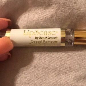 LipSense Oops remover